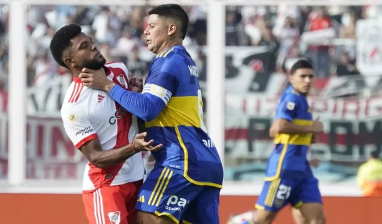 Los hinchas xeneixes ya palpitan el Superclásico; el Cuerpo Técnico mantiene la cautela.