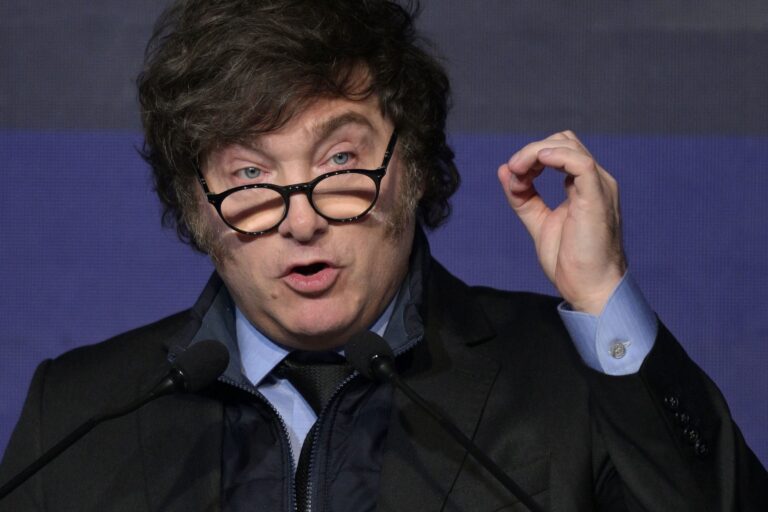 El presidente Javier Milei no viajará a Roma para la asunción de León XIV por cuestiones de agenda.