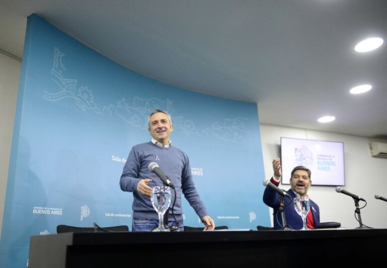 El kicillofismo tira leña al fuego con pase de facturas y cruje el peronismo bonaerense