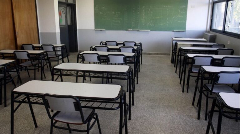 Provincia descontará el día a los docentes que paren mañana