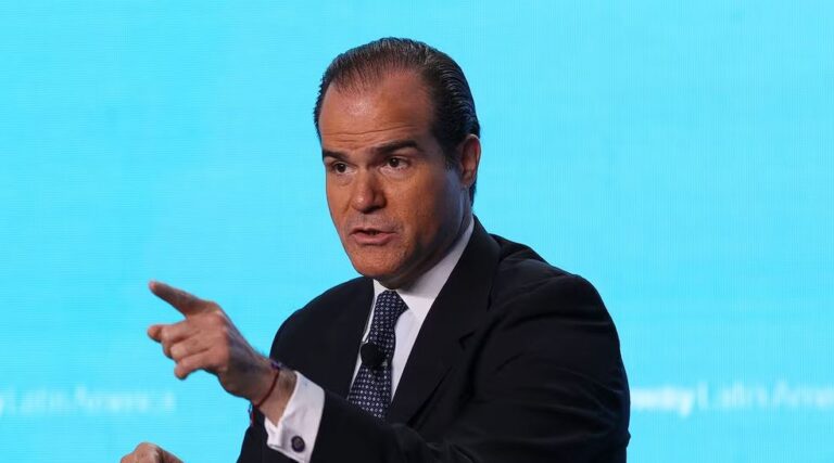 La recomendación a Milei de un funcionario de Trump: “Mientras tenga el swap con China, Argentina no será libre”