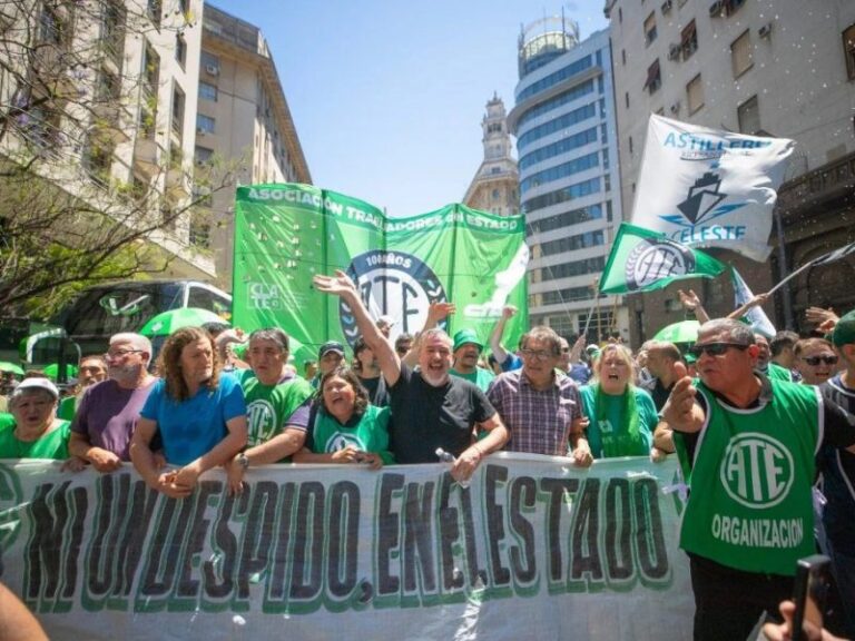 Paritaria: UPCN aceptó la oferta pero ATE la rechazó y anunció protestas