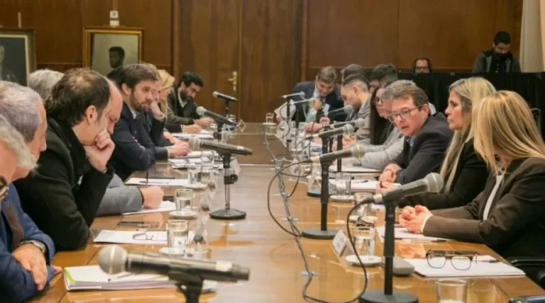 El Gobierno no logra recomponer su relación con las provincias y se tensa la pelea por los fondos