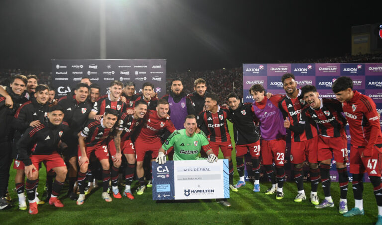 Con Armani como figura en los penales, River le ganó a Unión y avanzó en la Copa Argentina
