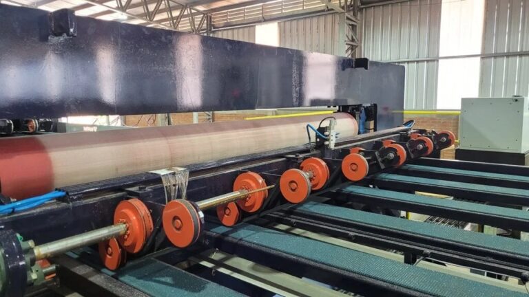 Forestadora Tapebicuá paraliza su producción por 30 días y afecta a más de 500 trabajadores en Corrientes