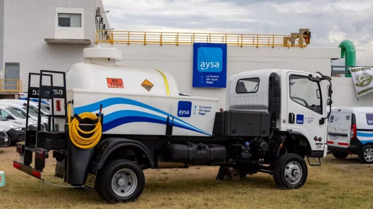 El Gobierno puso en marcha la privatización de AySA