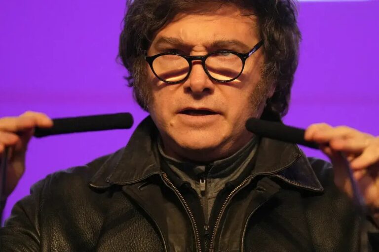 El Financial Times volvió a criticar el plan de Milei