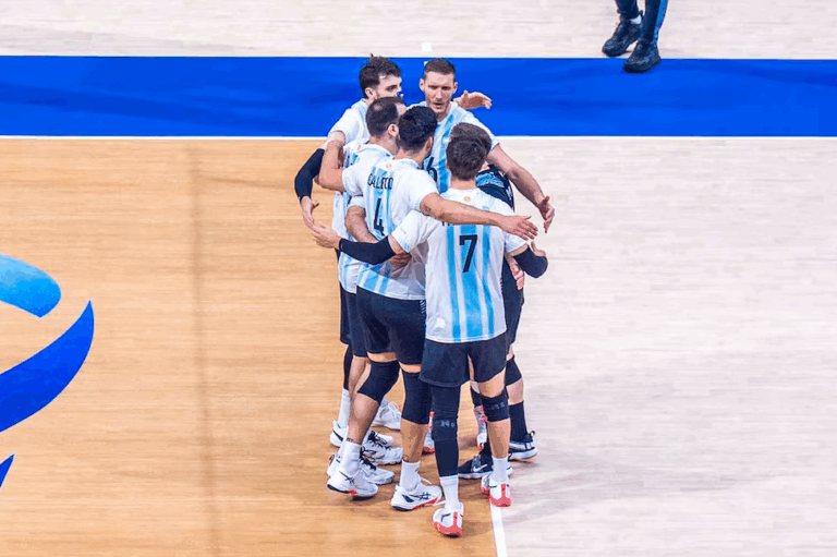 Golpe de Argentina en el Mundial de vóley: eliminó al bicampeón olímpico Francia y se clasificó a octavos de final