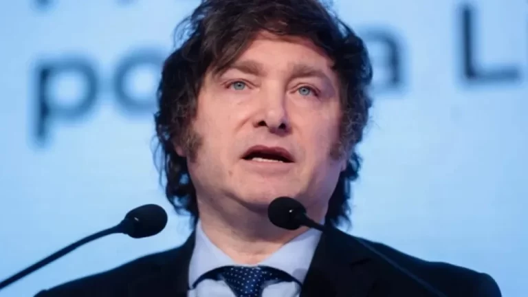 El salario mínimo de Milei: la mitad que en 2015 y por debajo de los niveles de la convertibilidad