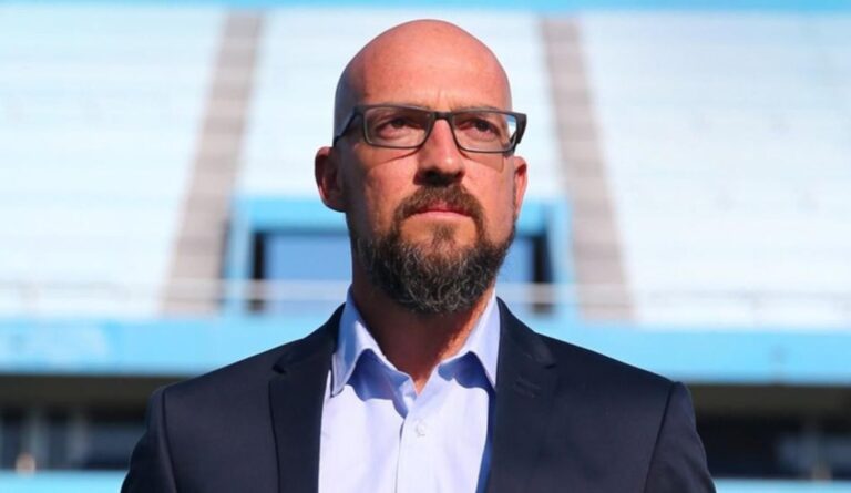 Alejandro Orfila dejó de ser el entrenador de Gimnasia y Esgrima La Plata