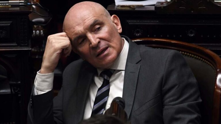 Espert en jaque: el oficialismo exige explicaciones y crece la tensión