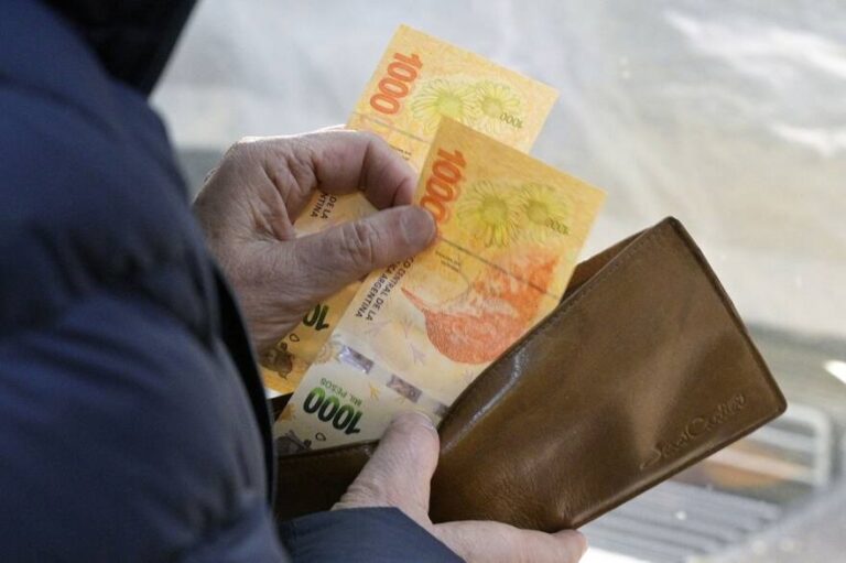 Ingresos en Argentina: el salario promedio fue de $537 mil y persiste la brecha de género