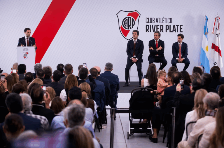 Stéfano Di Carlo asumió como presidente de River Plate: “Es un punto de partida, con desafíos y oportunidades nuevas”