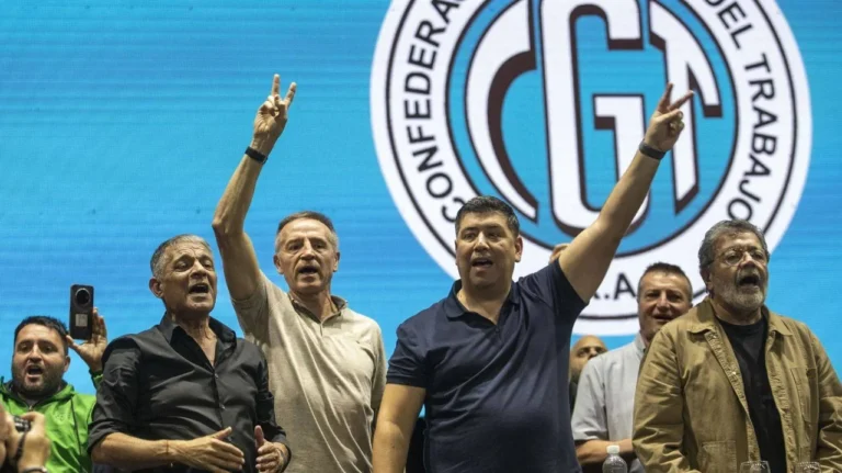 La CGT afianza su contraofensiva y define con diputados sindicales la estrategia frente a la reforma laboral
