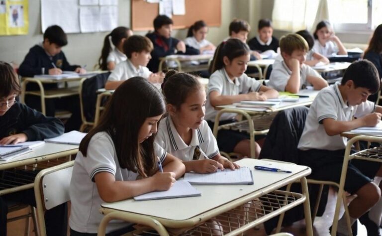 El Gobierno presentó la reforma educativa