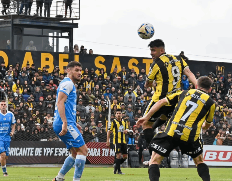 Estudiantes de Río Cuarto le ganó la final a Deportivo Madryn y logró un histórico ascenso a la Liga Profesional