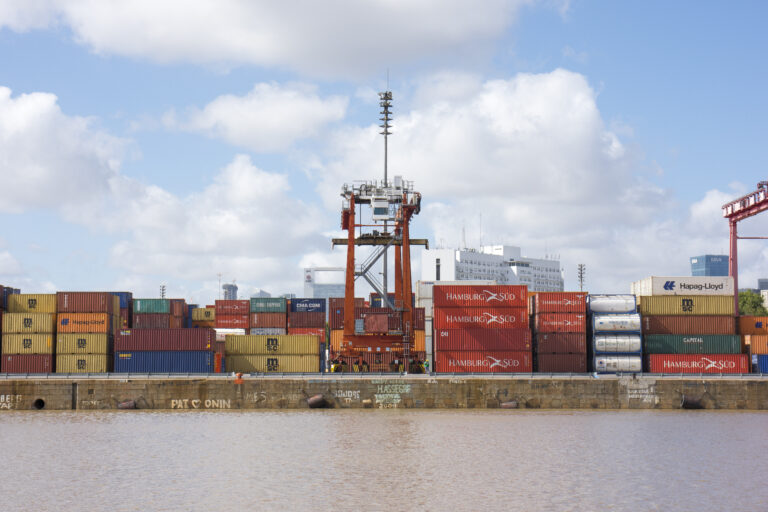 Las importaciones de bienes de consumo alcanzan su mayor nivel desde 2004