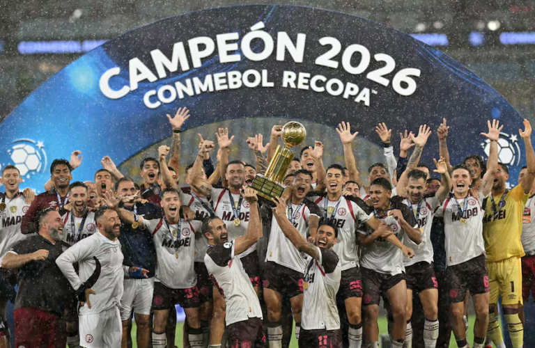 Histórico: Lanús venció 3-2 a Flamengo en Brasil y es campeón de la Recopa Sudamericana