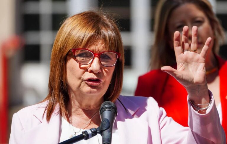Bullrich se diferenció del mensaje del Gobierno