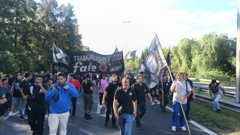FATE: trabajadores reclaman en la Legislatura bonaerense una ley para evitar el cierre