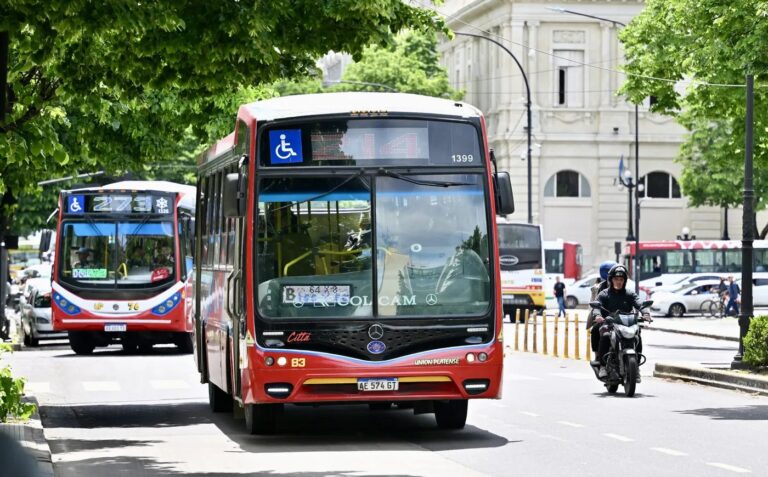 El Gobierno nacional no logró destrabar el conflicto del transporte