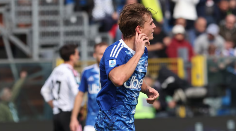 Atención selección argentina: dos gigantes de Europa pujan por fichar a Nico Paz
