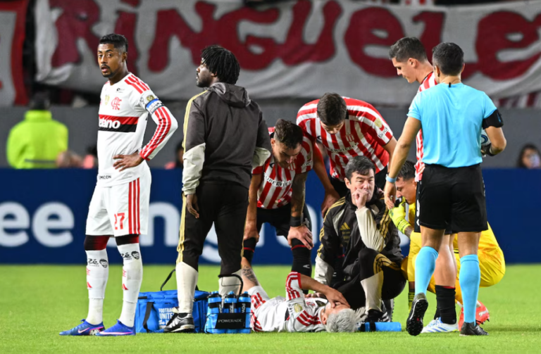 De Arrascaeta sufrió una lesión en Flamengo y encendió las alarmas en Uruguay de cara al Mundial: el preocupante parte médico