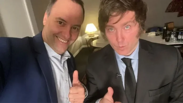 Sin la presencia de Milei confirmada, Adorni encabeza una reunión de Gabinete para enfocarse en la gestión