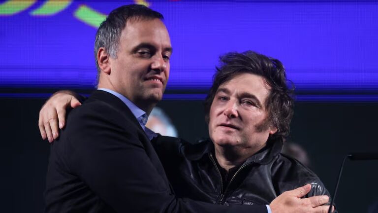 Adorni da su primer informe en Diputados en medio de un fuerte operativo de seguridad y con Milei en el palco