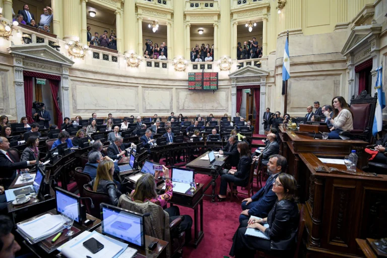 El Gobierno busca sostener el impulso en el Congreso y ya puso fecha para la Ley Hojarasca