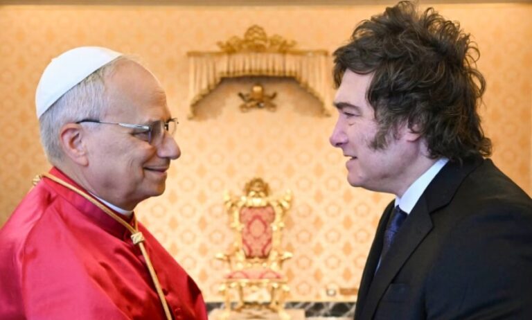 Milei ve “altamente probable” la visita del Papa en noviembre