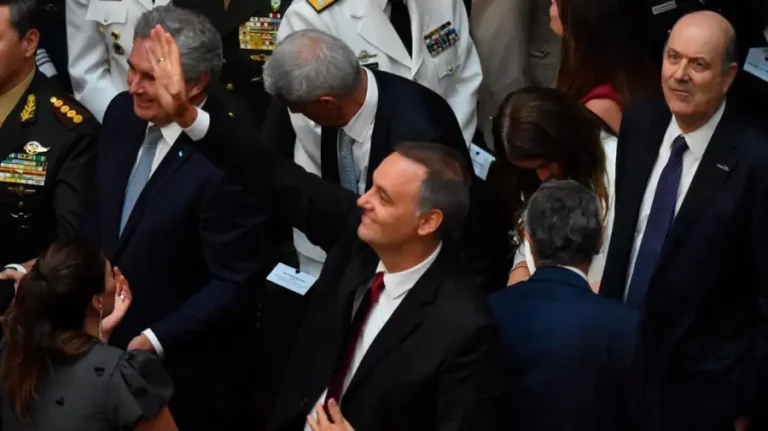 El Gobierno apuesta a reactivar la agenda en el Congreso con la presentación del nuevo RIGI y otras reformas