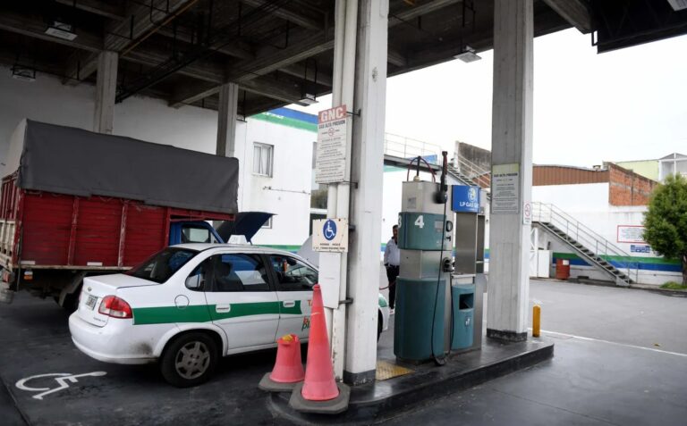 Crece la tensión por la falta de GNC en La Plata