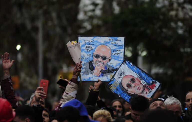 El último adiós al Indio Solari: tras el resultado de los estudios complementarios, la Justicia autorizaría la cremación