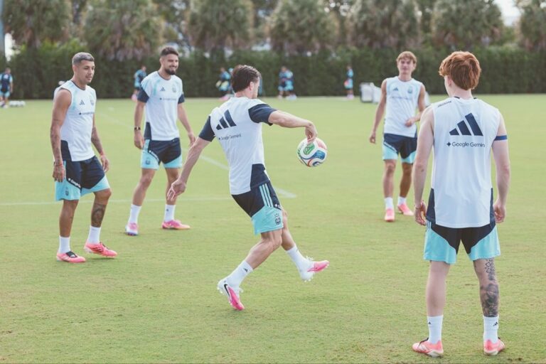 La Selección llegó a Atlanta y Paredes, González, Tagliafico y Palacios piden pista para mejorar el panorama