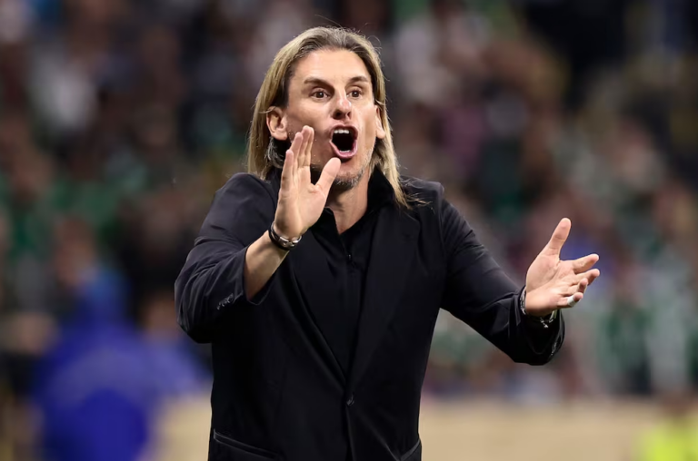 Sebastián Beccacece dejó de ser el entrenador de Ecuador tras ser eliminado por México en el Mundial: “Los resultados mandan”