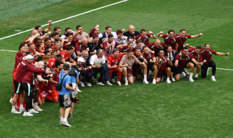 Cómo juega Suiza, el rival de Argentina en cuartos de final: el recorrido que lo llevó a eliminar a Colombia por penales
