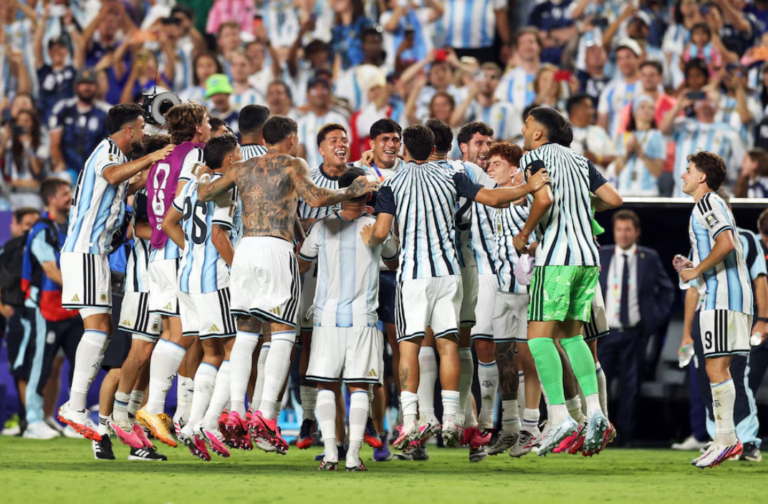 Argentina volvió a sufrir, pero venció a Suiza en el suplementario y jugará las semifinales del Mundial ante Inglaterra