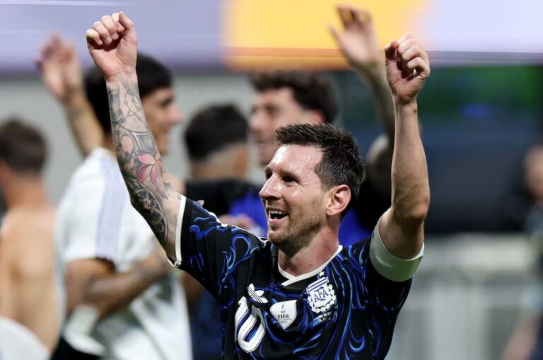 Argentina hace historia: le dio vuelta el partido a Inglaterra, ganó 2-1 y jugará la final del Mundial por segunda vez consecutiva