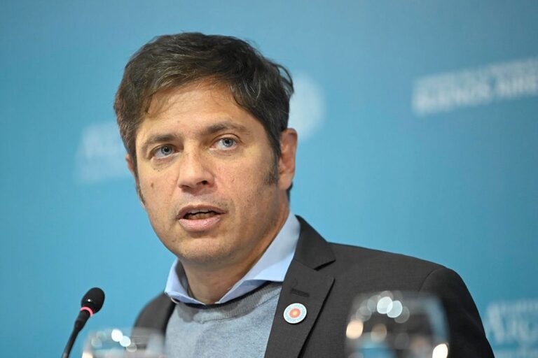Kicillof acusó a Milei de extorsionar a las provincias