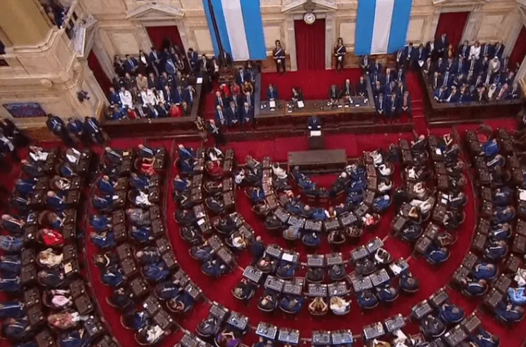 Antes de la sesión por la Ley de Propiedad Privada, un senador de LLA admitió errores en el manejo del capítulo de Tierras: «Lo defendimos mal»