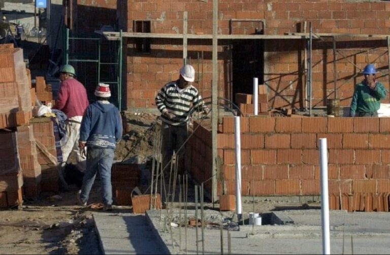 El empleo privado perdió 46.000 puestos en lo que va del año