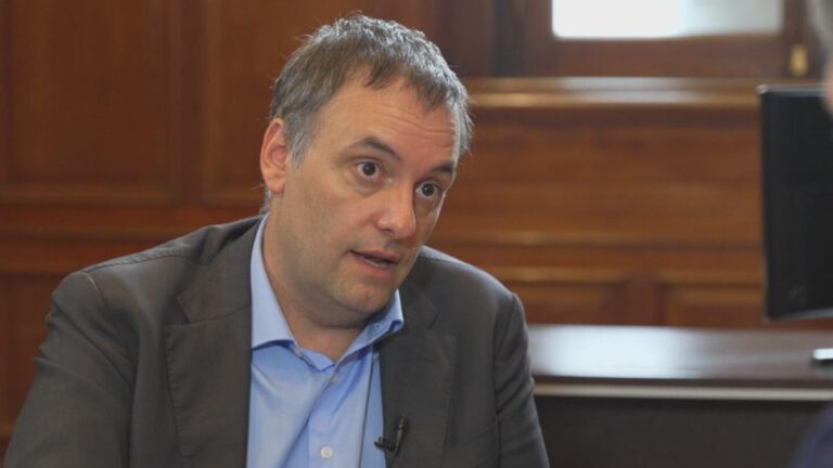 Adorni presentó un escrito para justificar el crecimiento de su patrimonio: «sustentable y verificable»